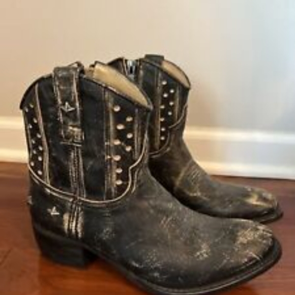 Steven by Steve Madden distress Western booties - Picture 1 of 5